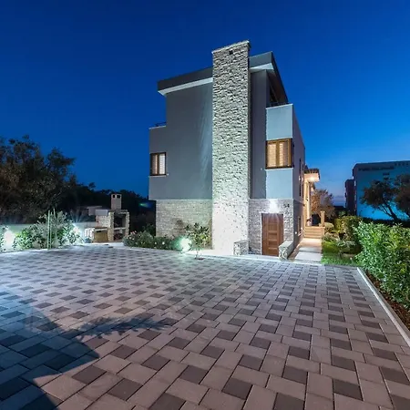 Arbo Villa Bibinje