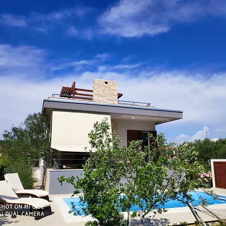 Villa Arbo *